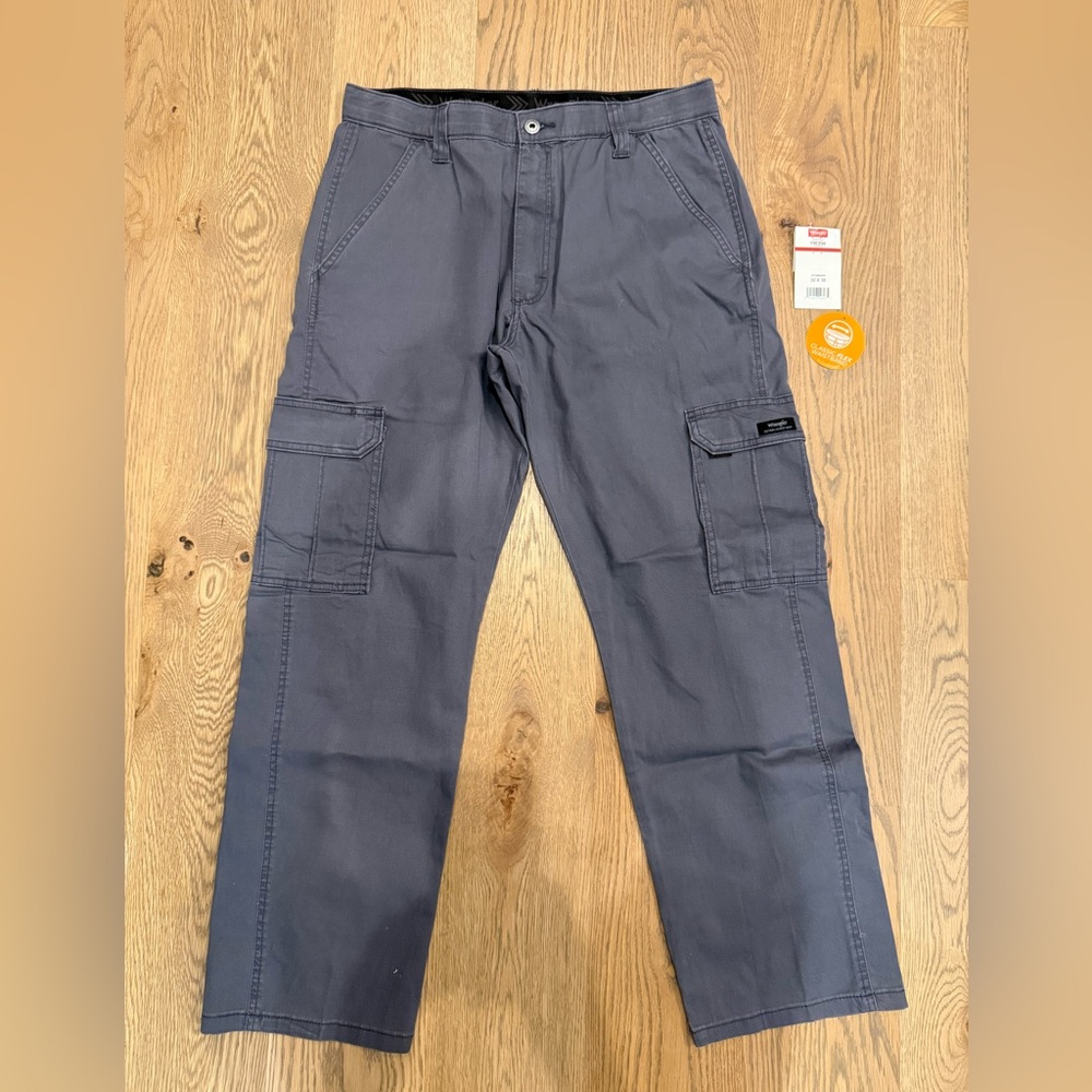 Wrangler Men's  Five Star Gray Cargo Pants